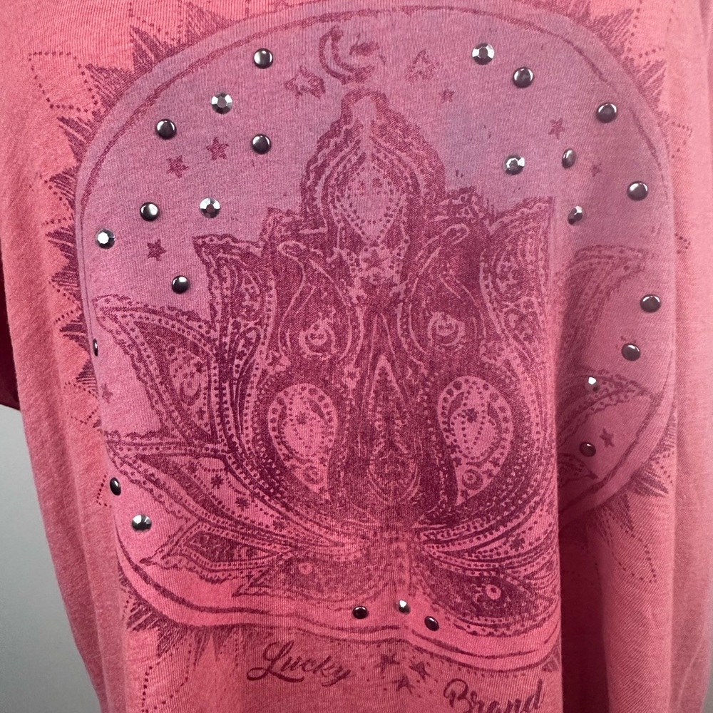 Lucky Brand salmon pink colored short sleeve top with silver studs size XL - Picture 7 of 9